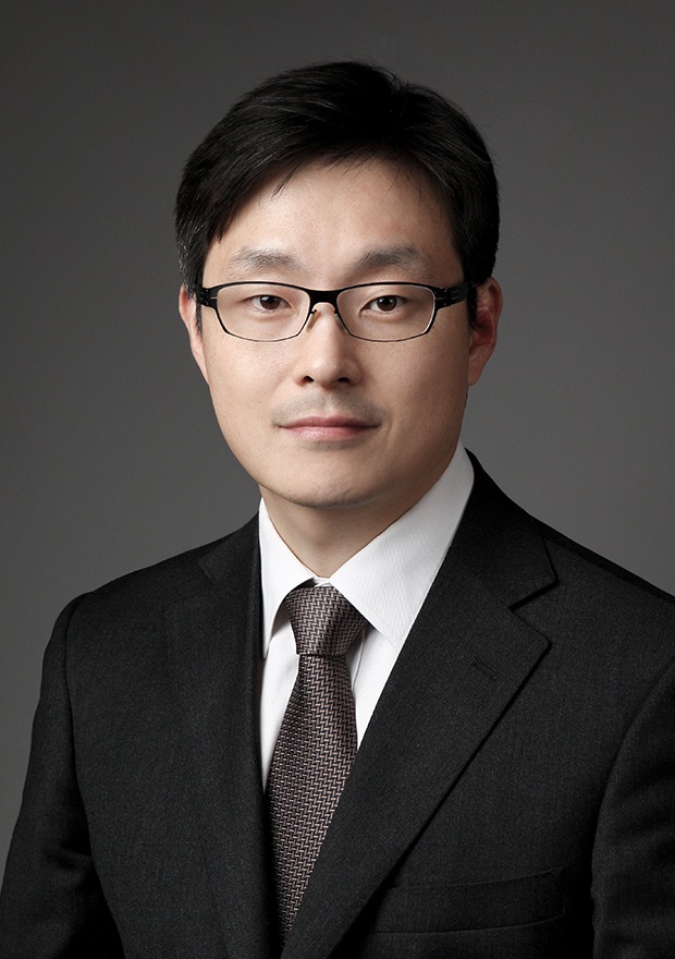 Jinho Ahn/Partner
